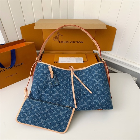 LOUIS VUITTON. Handbags - LOUIS VUITTON onthego Canvas shopping bag Tote bag